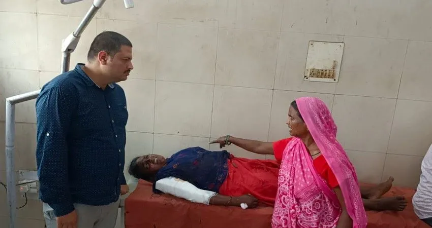 बहराइच : सेवानिवृत्त फौजी ने फावड़े से बहन के काट डाले हाथ