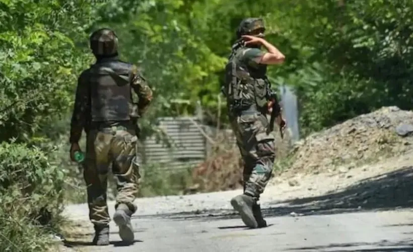 बीएसएफ ने जम्मू-कश्मीर में अंतरराष्ट्रीय सीमा पर मादक पदार्थ तस्करी की कोशिश की नाकाम, पाकिस्तानी घुसपैठिए को मार गिराया 