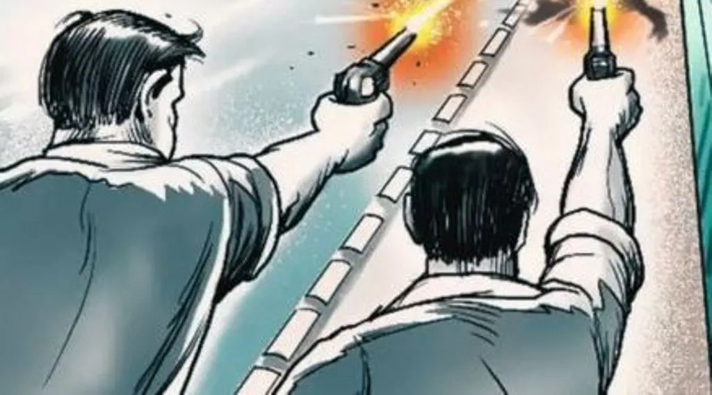 बरेली: संजय नगर त्रिमूर्ति चौराहे के पास दो भाइयों पर फायरिंग, तमंचे की बट से हमला कर किया घायल 