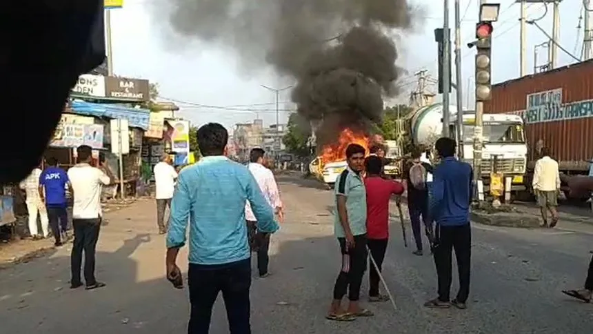 नूंह में धार्मिक जुलूस के दौरान पथराव, एक होमगार्ड की हत्या...कारों में लगाई आग