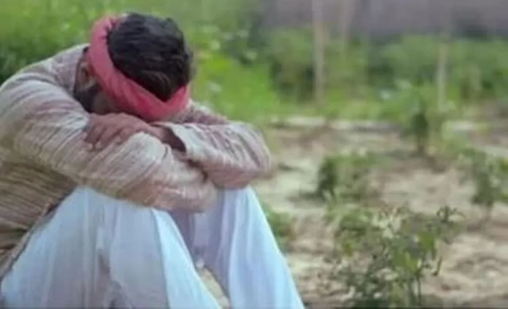 कर्ज में डूबे किसान ने सीएम को लिखा पत्र, कहा- मदद न मिलने पर आत्महत्या ही एकमात्र विकल्प 