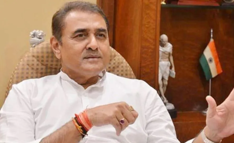 प्रफुल्ल पटेल ने कहा- राकांपा टूटी नहीं है, शरद पवार की ओर से आयोजित बैठक आधिकारिक नहीं 