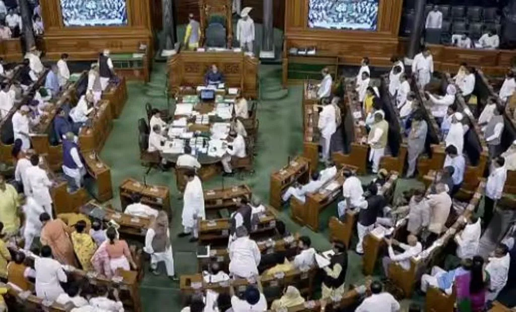 मणिपुर के मुद्दे पर लोकसभा में गतिरोध बरकरार, कार्यवाही दिनभर के लिए स्थगित 