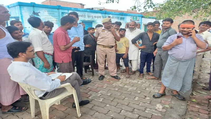 हरदोई स्कूल की बाउंड्री वाल गिरने से दो छात्राओं सहित तीन घायल (2)