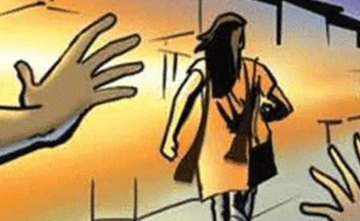 पीलीभीत: ब्यूटी पार्लर संचालिका से छेड़छाड़, बचने को झगड़े का रूप देने की कोशिश...जानिए पूरा मामला 