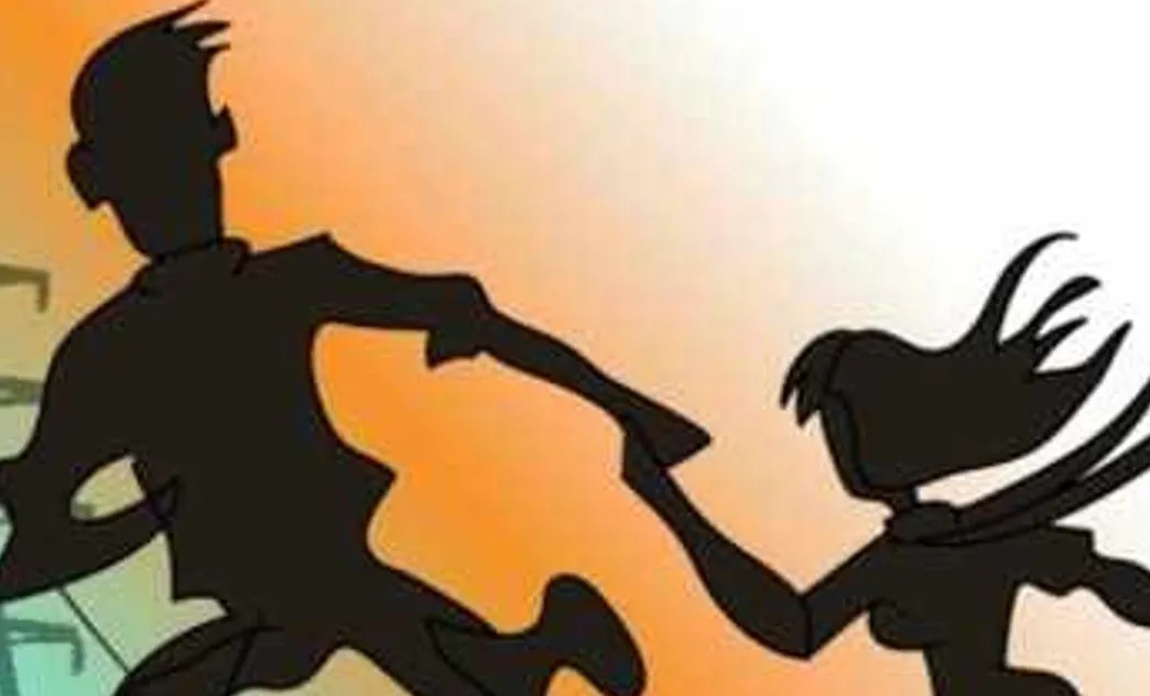 पीलीभीत: फार्म भरवाने के बहाने छात्रा ले भागा स्कूल संचालक का बेटा..जानिए पूरा मामला 