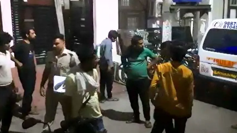 आजमगढ़: आईआईटी कोचिंग कर रहे छात्र ने फंदा लगाकर दी जान, परिजनों में कोहराम