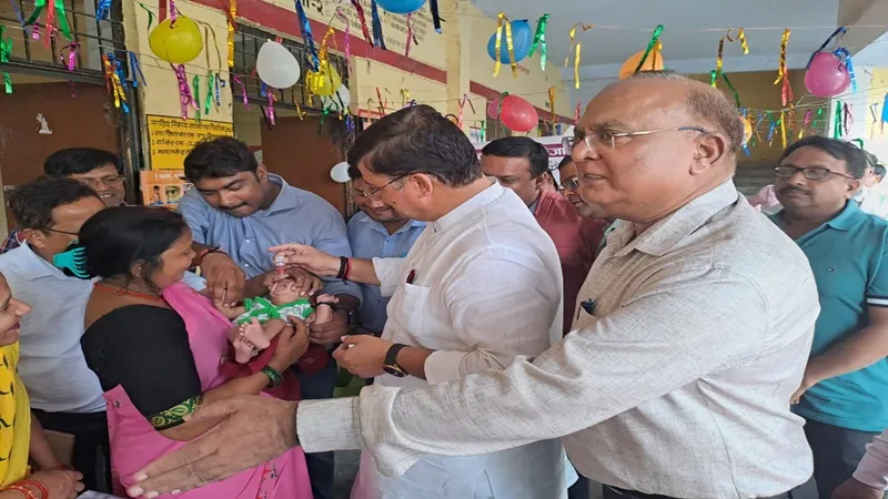 अयोध्या: काशीराम कॉलोनी से हुई टीकाकरण अभियान का शुरुआत