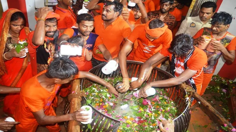 अयोध्या: सावन मेले की तैयारी तेज, शुक्ल पक्ष पर उमड़े श्रद्धालु  