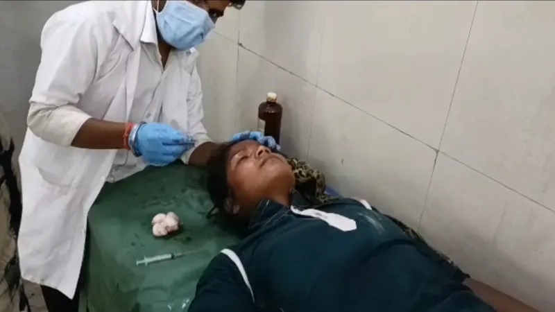 बहराइच: अनियंत्रित होकर पलटा ई-रिक्शा, पिता पुत्र और मां-बेटी समेत पांच घायल