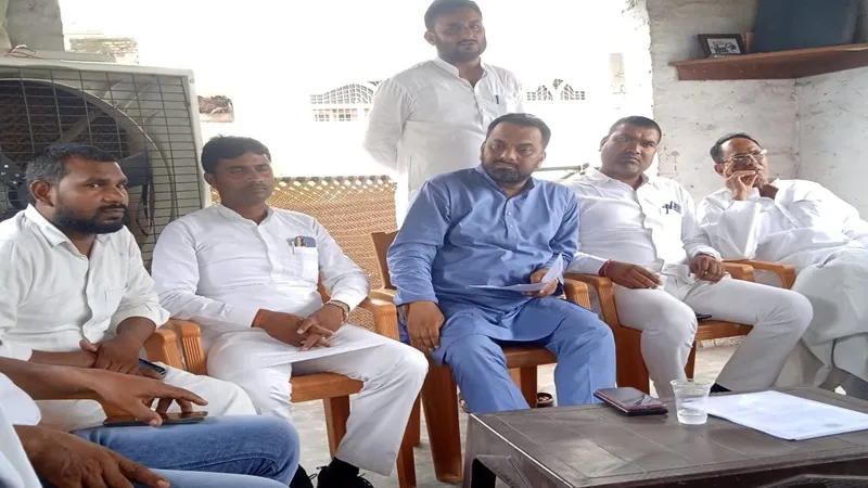 किसानों को लूट रही है प्रदेश सरकार : फिरोज खान