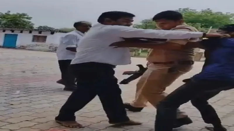 रायबरेली: परशदेपुर नगर पंचायत के चेयरमैन ने की दलित युवक के साथ मारपीट, मुकदमा दर्ज