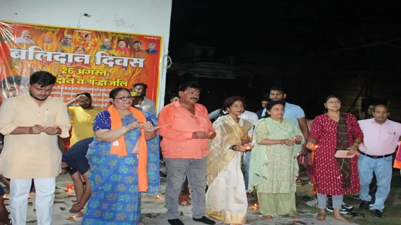 अयोध्या: दीपदान कर बलिदान दिवस के रूप में मनाया गया माँ पद्मावती का जौहर