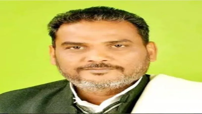बांदा: पूर्व सांसद बालकुमार ने किया सरेंडर, अदालत ने भेजा जेल
