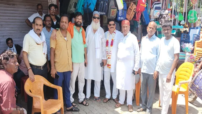  बहराइच: गाजे-बाजे के साथ दाखिल किया नामांकन, उद्योग व्यापार मंडल के अध्यक्ष और महामंत्री पद के लिए तीन पर्चे हुए दाखिल