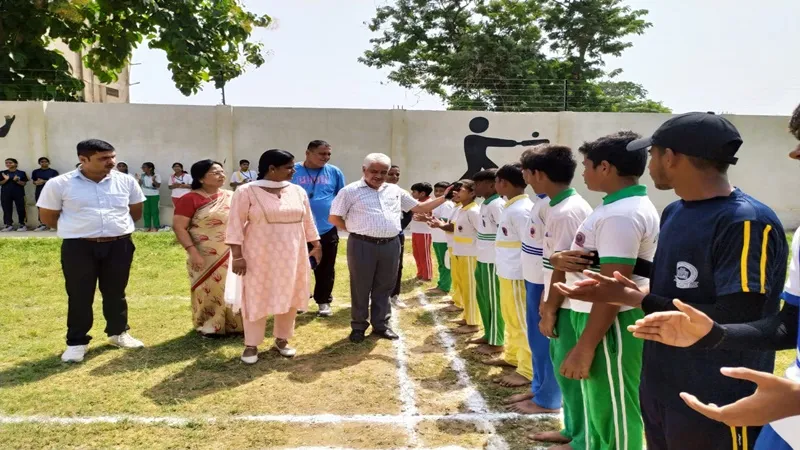 अयोध्या: राष्ट्रीय खेल दिवस पर आयोजित हुई रेस व खो-खो प्रतियोगिता