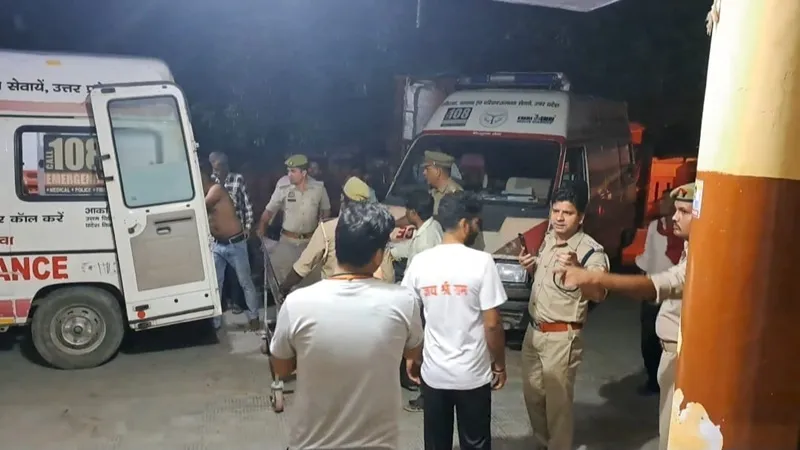हरदोई: तेज रफ्तार ट्रैक्टर-ट्राली पलटी, आठ कांवड़िया गंभीर रूप से जख्मी