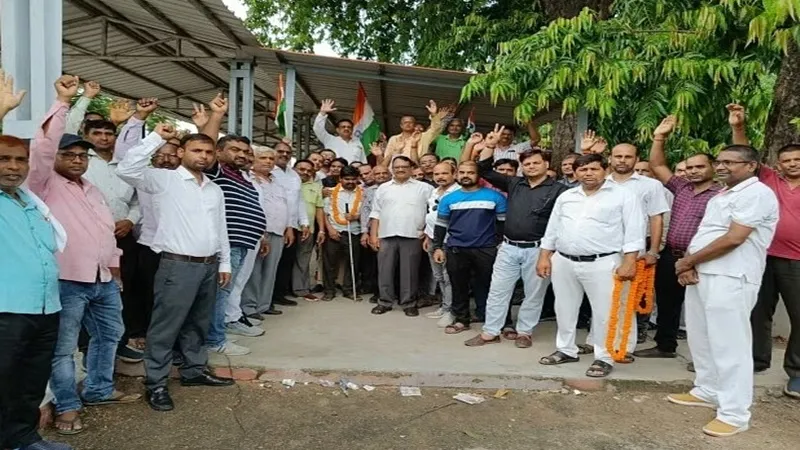 गोरखपुर :रेलवे अस्पताल की दुर्व्यवस्था पर कर्मचारी हैं नाराज, नई पेंशन योजना का भी किए विरोध