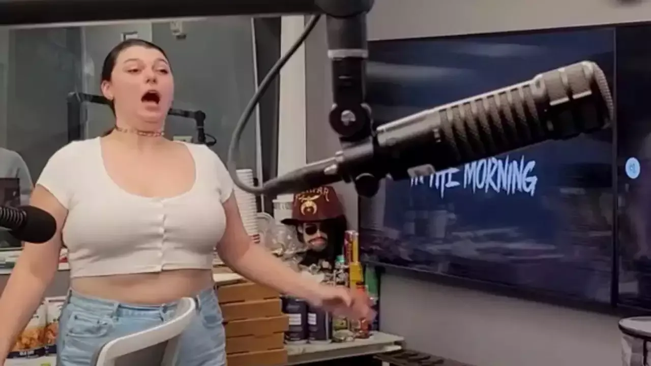 Viral Video: महिला ने अपने नाम किया सबसे तेज डकार का विश्व रिकॉर्ड, 107.3 डेसिबल की रही आवाज