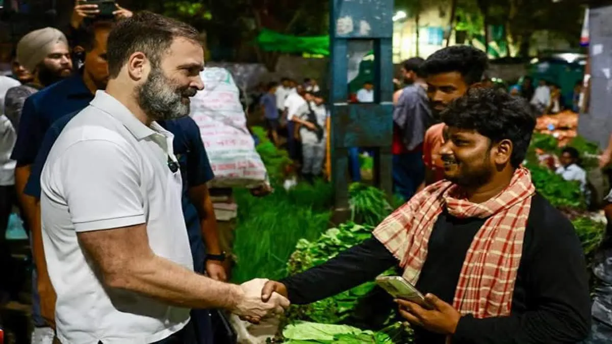 राहुल गांधी ने सरकार पर साधा निशाना, साझा किया आजादपुर मंडी का वीडियो