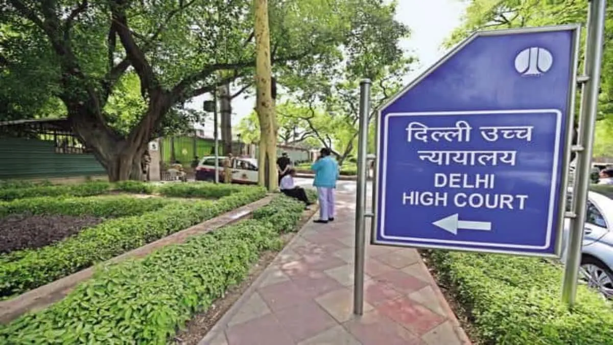 हाईकोर्ट ने DU के फैसले पर उठाए सवाल, पंचवर्षीय विधि पाठ्यक्रम में क्लैट के जरिए दाखिला देने का मामला 