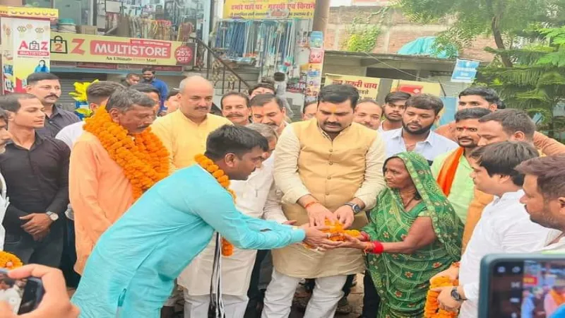 संतकबीरनगर : दिवंगत जिला पंचायत सदस्य की पत्नी का हुआ निर्विरोध निर्वाचन