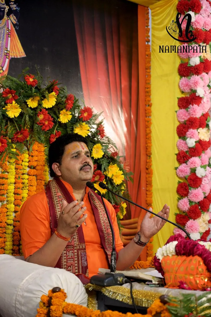 बरेली: श्रीकृष्ण की बाललीला सुनकर भावविभोर हुए श्रोता