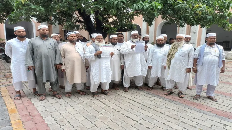 बहराइच : अनुच्छेद 341 से प्रतिबंध हटाए केंद्र सरकार, राष्ट्रीय ओलमा कौंसिल ने PM को भेजा ज्ञापन