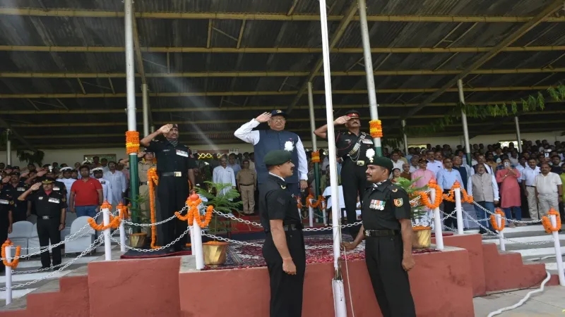 Independence Day 2023 : काशी हिन्दू विश्वविद्यालय में धूमधाम से मनाया गया स्वतन्त्रता दिवस