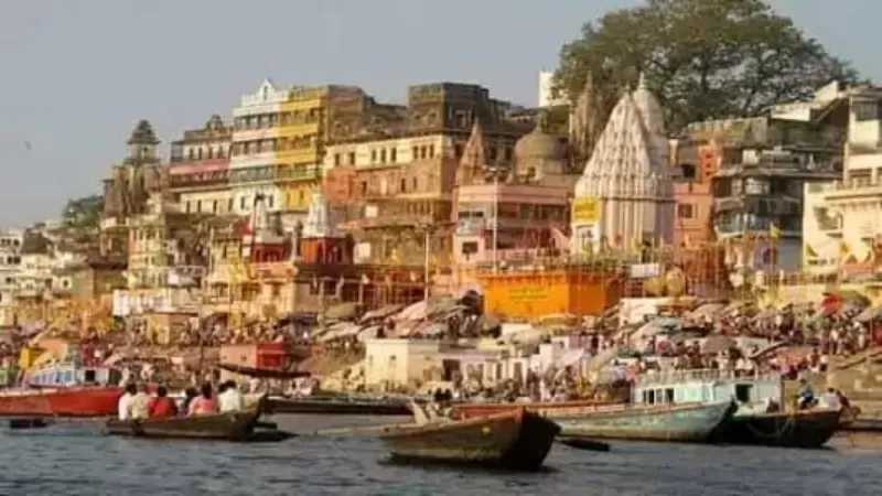 वाराणसी : काशी के घाटों पर पर्यटकों को नहीं लगेगी धूप, 100 करोड़ से लगेगा शेड 