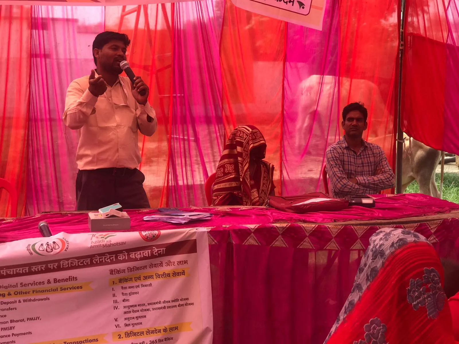 बरेली: समय पूरा फिर भी कार्रवाई के डर से लगा रहे शिविर