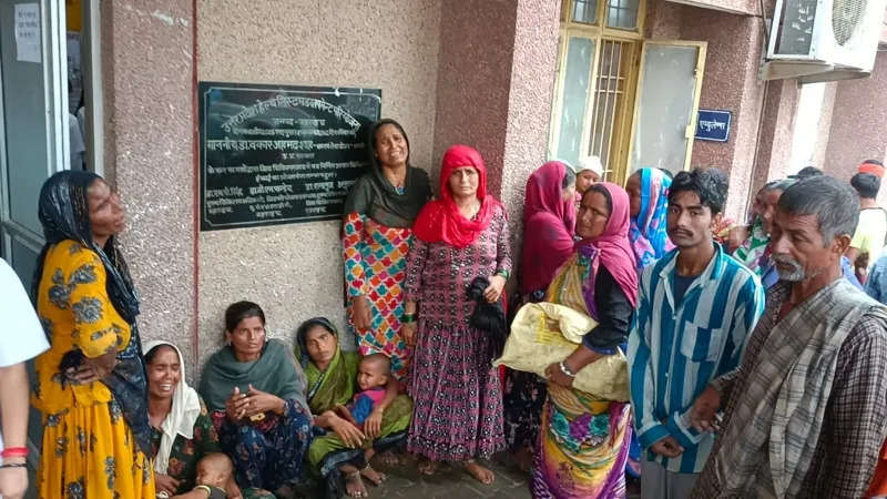 बहराइच : जमीनी विवाद में भांजे ने मामा पर भाले से किया हमला, मौत