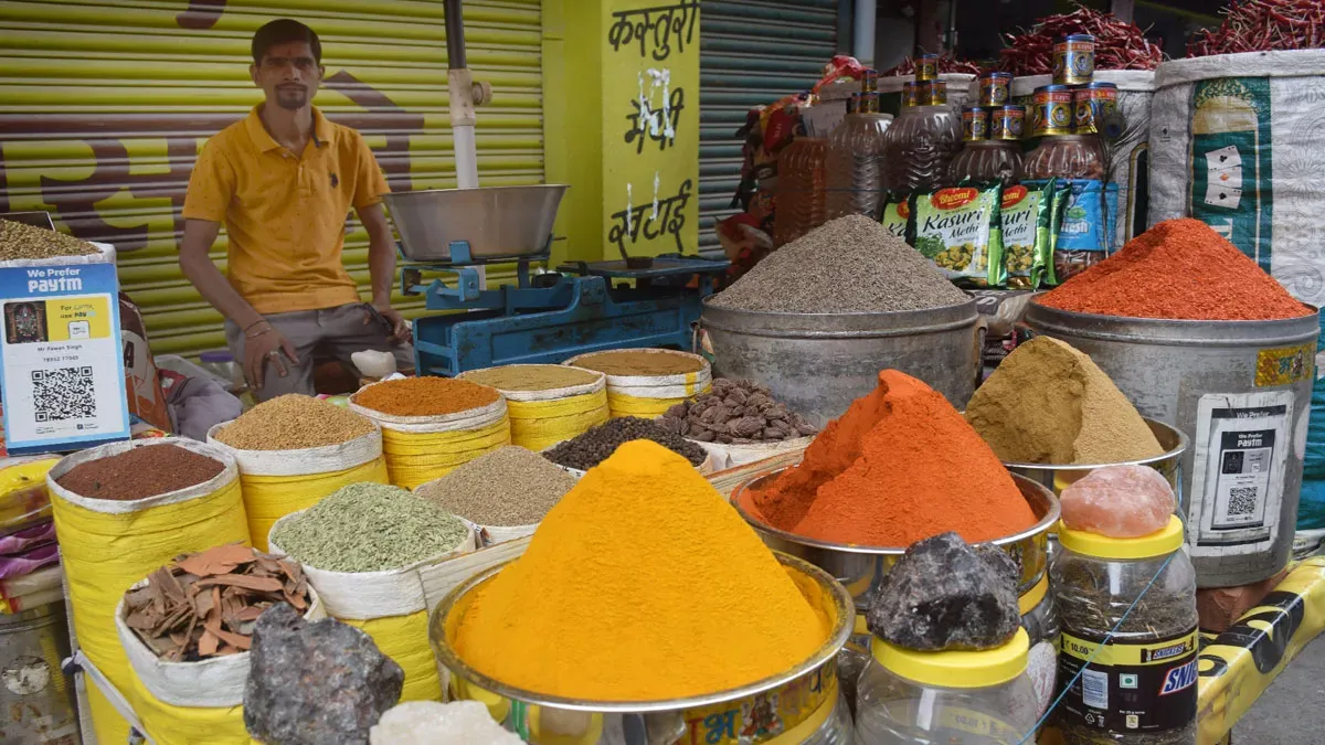हल्द्वानी: मसालों की कीमतों में उछाल से किराना बाजार में छाया सन्नाटा        