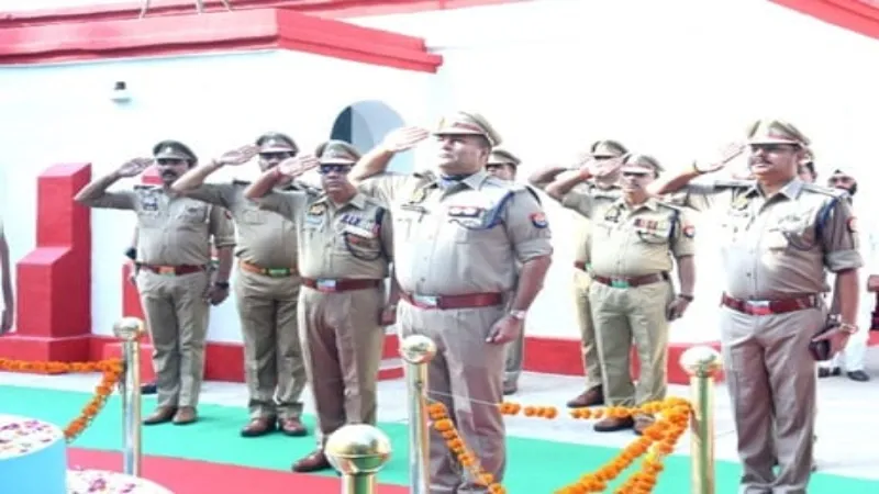 Independence Day 2023 : प्रशंसा चिह्न से सम्मानित हुए एसपी चक्रेश मिश्र‌, बढ़ाया मान 