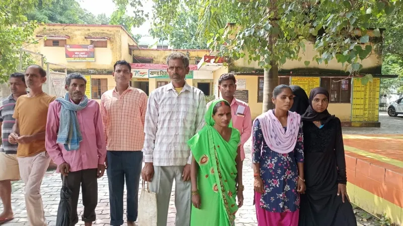अयोध्या : दिव्यांगों के लिए लगा शिविर, नदारद रहे चिकित्सक