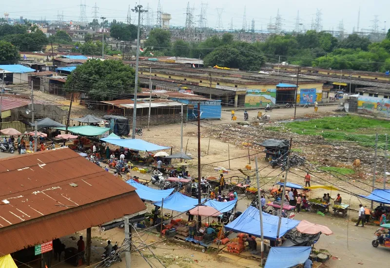 मुरादाबाद : हर माह 2-3 लाख कर चुकाने वाले आढ़ती सुविधाओं के मोहताज, पानी निकासी की सबसे बड़ी समस्या