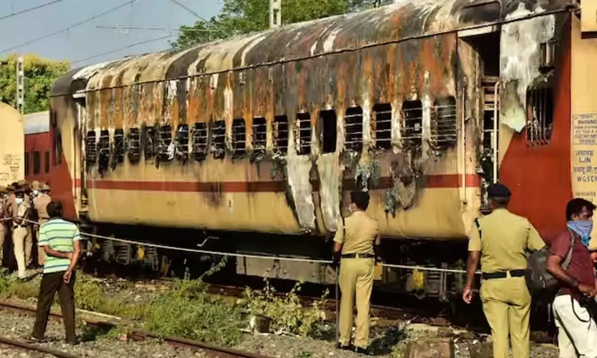 बरेली : मदुरै रेल हादसे के बाद इज्जतनगर और मुरादाबाद मंडल में अलर्ट