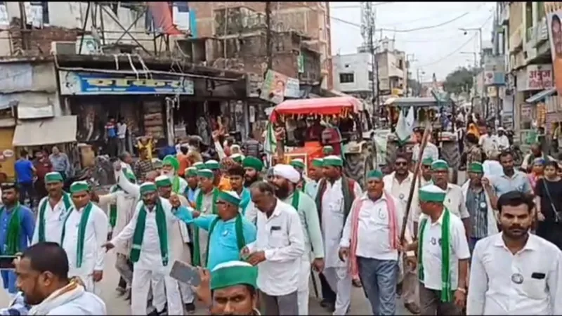 राष्ट्रीय नेतृत्व के आवाहन पर भाकियू ने निकाला ट्रैक्टर मार्च - देखें Video