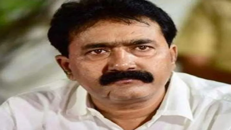 प्रयागराज : आईएस-227 गैंग मेंबर पप्पू गंजिया को अजमेर से नैनी लेकर पहुंची एसटीएफ