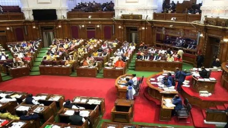 UP Assembly Monsoon Session : पुरानी पेंशन योजना पर सपा ने किया वाकआउट   