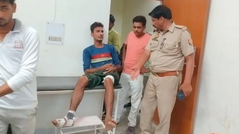 हरदोई : ट्रक की टक्कर से पिता की मौत, पुत्र घायल