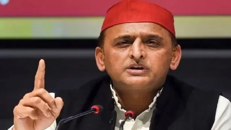 लखनऊ : अखिलेश यादव ने वकीलों पर लाठीचार्ज की निंदा कर कही ये बड़ी बात 