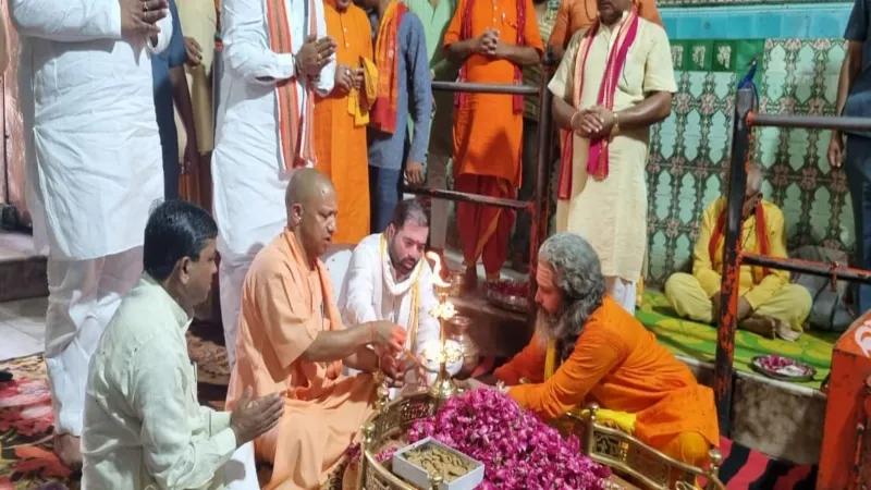 तटबंध के बाहर बनेगी बाढ़ पीड़ितों के लिए आवासीय कालोनी : CM योगी 