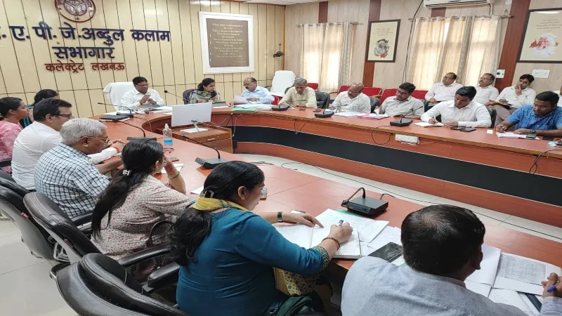 गोशाला में अनियमितता पर नोडल अधिकारी होंगे जिम्मेदार : जिलाधिकारी