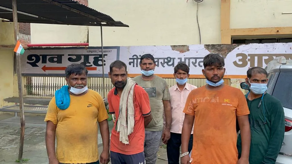 बरेली: ट्रक का तिरपाल बांधते समय गिरकर चालक की मौत, महाराष्ट्र से डेलापीर मंडी लेकर आया था अनार