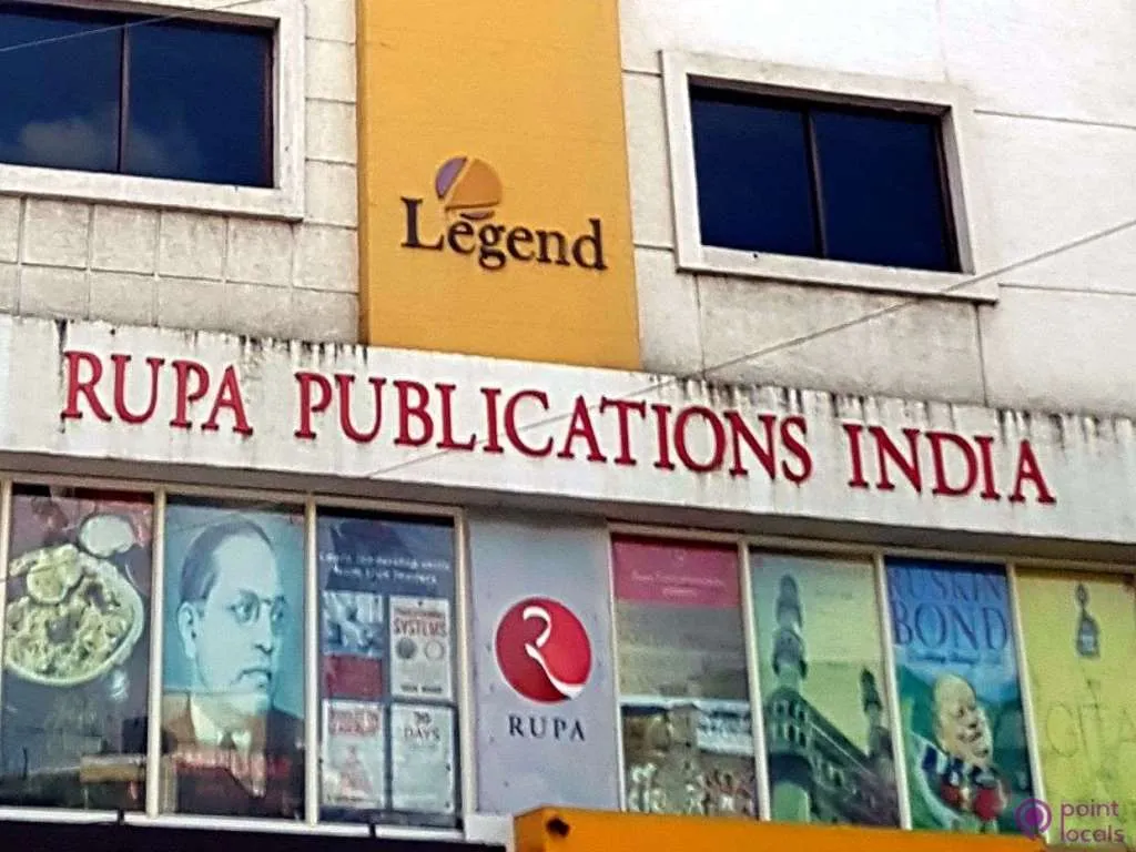 Roopa प्रकाशन की पुस्तकों तक पहुंच प्रदान करने के लिए स्मार्ट वेंडिंग मशीन 