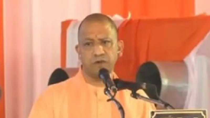 मेरी माटी, मेरा देश अभियान : CM योगी ने काकोरी एक्शन कांड के वीरों को किया नमन, कहा - तिरंगा हमारी शान