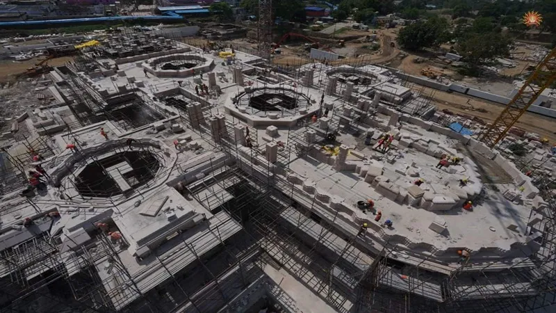 अयोध्या : आकार ले रहा राम मंदिर, चार माह बाद गर्भगृह में विराजमान होंगे रामलला