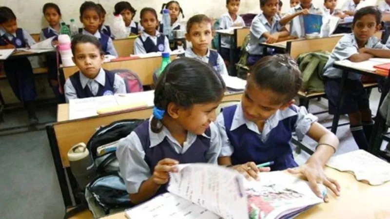 UP News : रविवार को भी खुलेंगे स्कूल, बच्चों के लिए मध्याहन भोजन सुनिश्चित करने का आदेश 