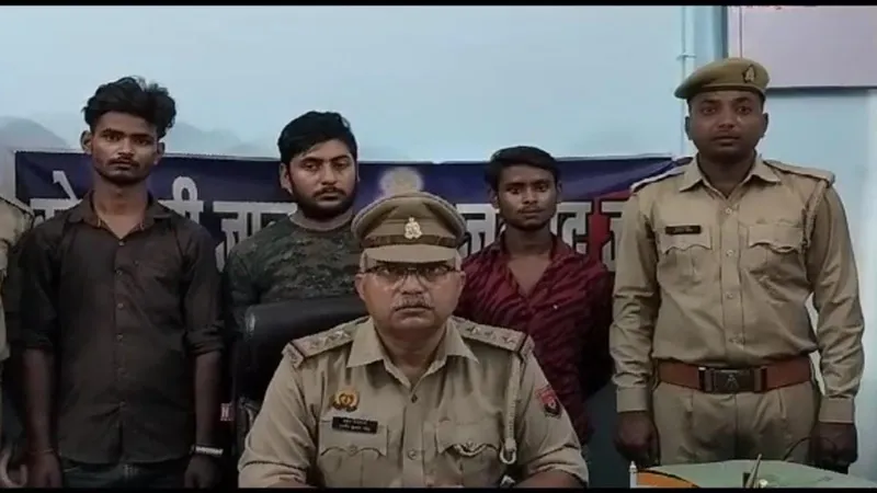 जालौन : पुलिस को मिली सफलता, दबोचे तीन अंर्तरजनपदीय चोर